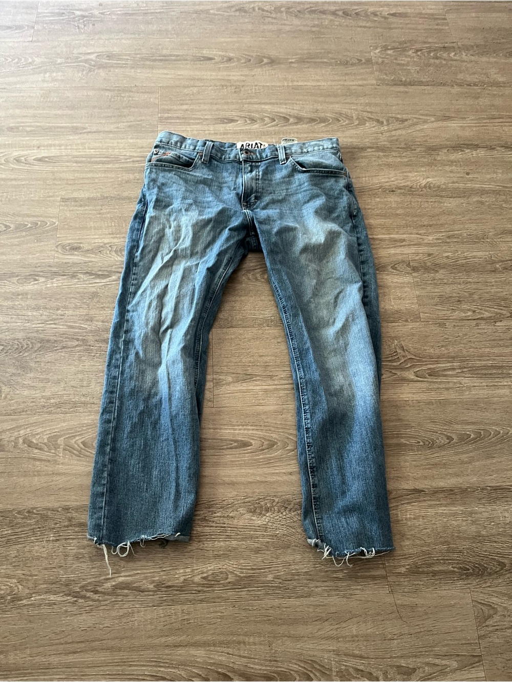 Ariat M7 Rocker Boot Jeans Mens 38x32 Medium Blue Slim Low Rise Raw Hem Denim